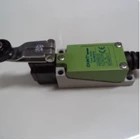 Limit Switch Chint YBLX - ME/8104 Travel Switch Rotating Arm with Roller 1